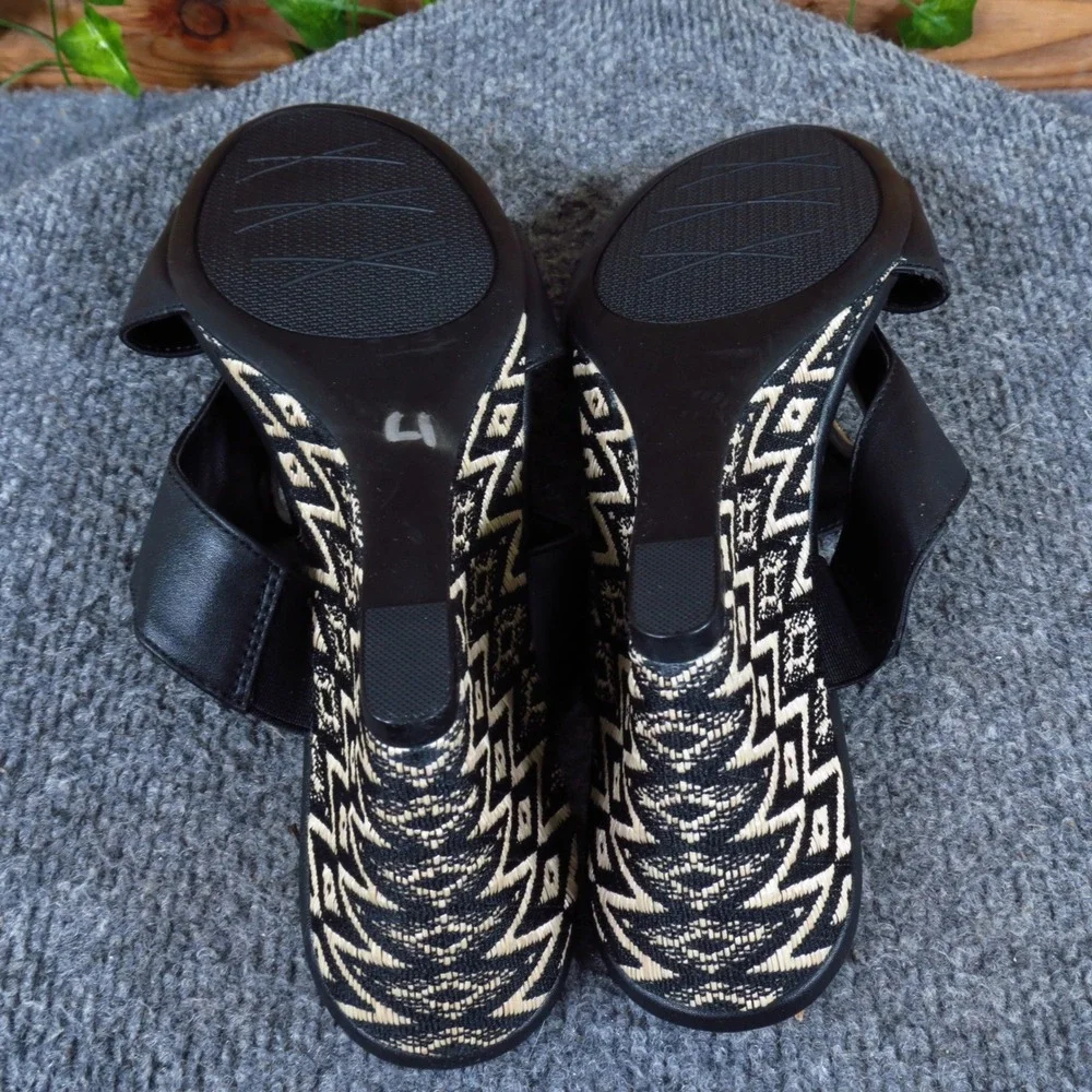 Impo Valmira Women Wedge Sandals Size 8.5 M Dressy Summer Black Gold Hardware
